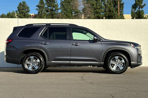 Modern Steel Metallic 2026 Honda Pilot EX-L