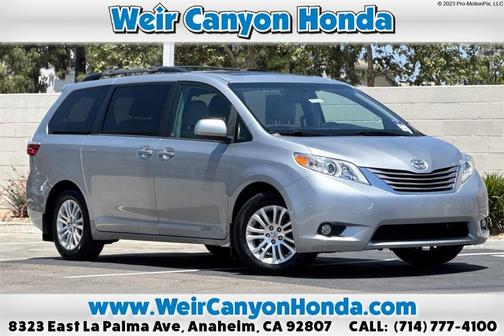 2017 Toyota Sienna XLE