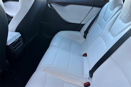 2020 Tesla Model S Long Range