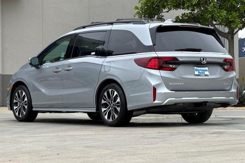 Solar Silver Metallic 2026 Honda Odyssey Elite
