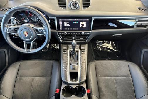 2021 Porsche Macan Base