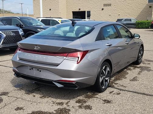 2023 Hyundai ELANTRA Limited