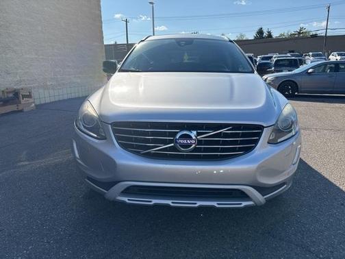 2017 Volvo XC60 T6 Dynamic