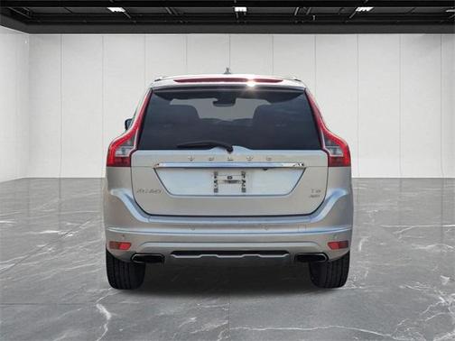 2017 Volvo XC60 T6 Dynamic