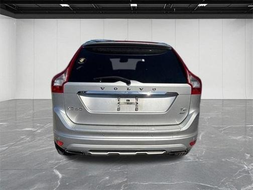 2017 Volvo XC60 T6 Dynamic