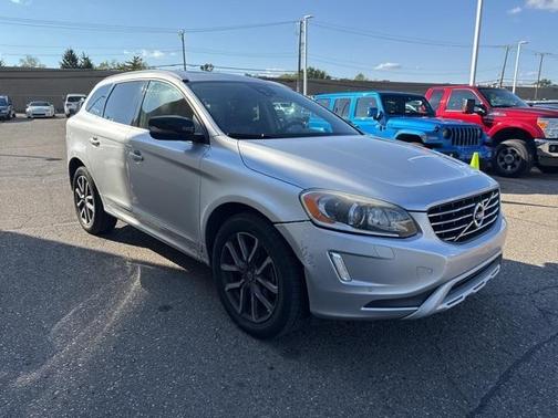 2017 Volvo XC60 T6 Dynamic