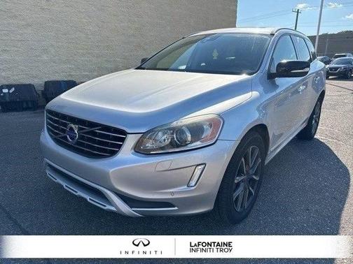 2017 Volvo XC60 T6 Dynamic