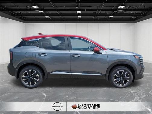 2025 Nissan Kicks SV
