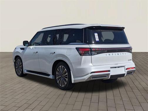 2025 INFINITI QX80 Luxe