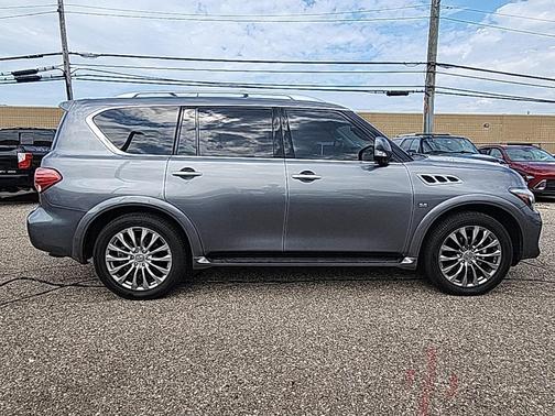 2016 INFINITI QX80 Base