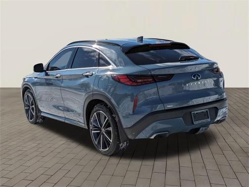 2023 INFINITI QX55 LUXE