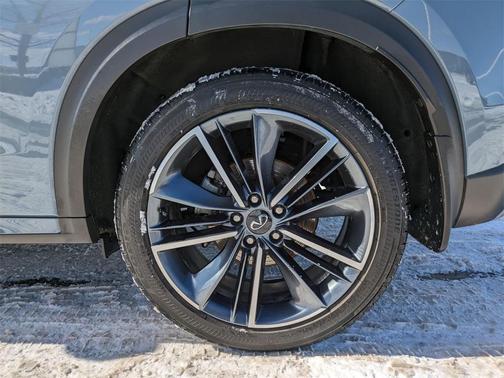 2023 INFINITI QX55 LUXE