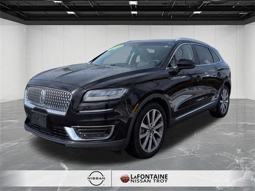 2019 Lincoln Nautilus Select