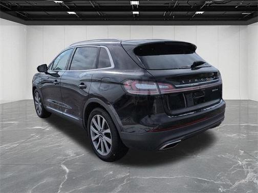 2019 Lincoln Nautilus Select