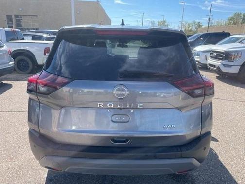 2022 Nissan Rogue S