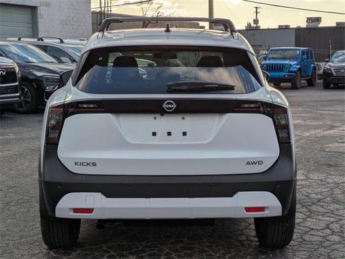 2026 Nissan Kicks SV