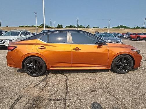2022 Nissan Sentra SR