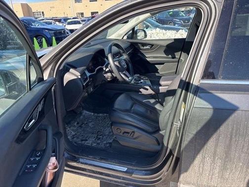 2019 Audi Q7 55 Premium Plus