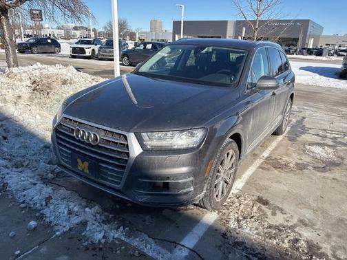 2019 Audi Q7 55 Premium Plus