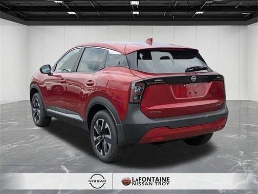 2025 Nissan Kicks SV