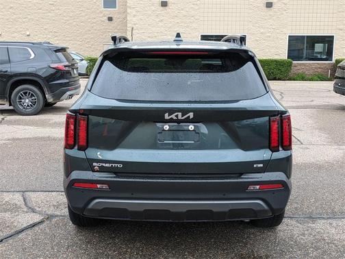 2023 Kia Sorento X-Line S