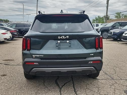 2023 Kia Sorento X-Line S