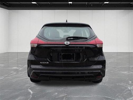 2021 Nissan Kicks S