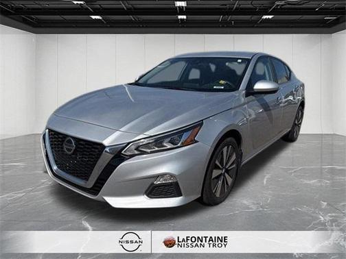 2022 Nissan Altima 2.5 SV