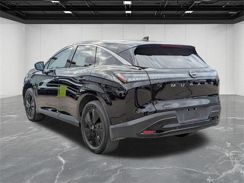 2025 Nissan Murano SV