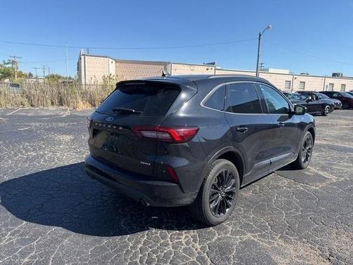 2023 Ford Escape ST-Line Elite