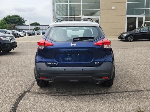 2020 Nissan Kicks SV