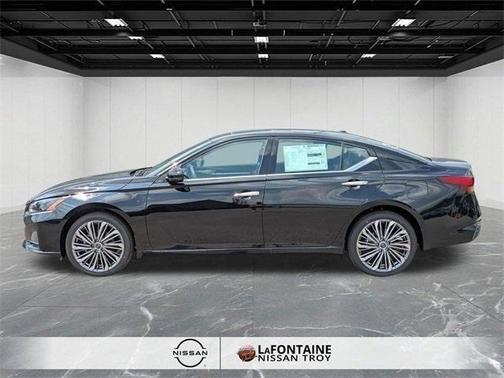 2025 Nissan Altima SL