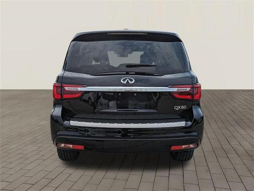 2018 INFINITI QX80 Base