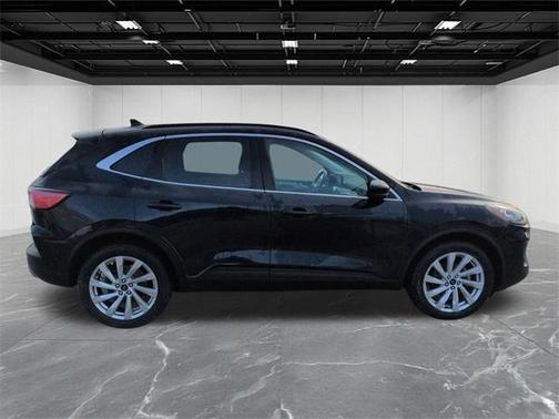 2021 Ford Escape Titanium