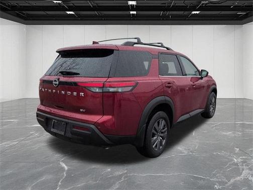 2023 Nissan Pathfinder SV