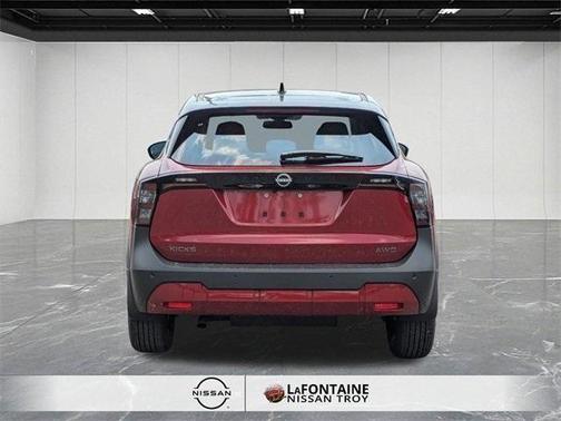 2025 Nissan Kicks SV