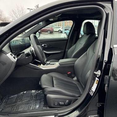 2025 BMW 330 i xDrive