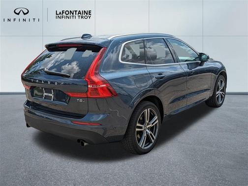 2018 Volvo XC60 T5 Momentum