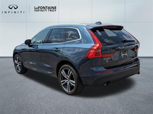 2018 Volvo XC60 T5 Momentum