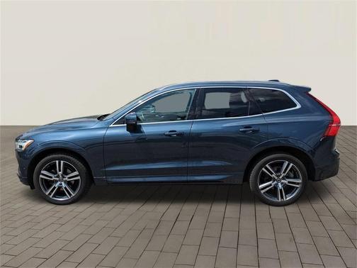 2018 Volvo XC60 T5 Momentum