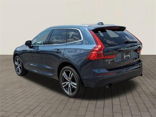2018 Volvo XC60 T5 Momentum