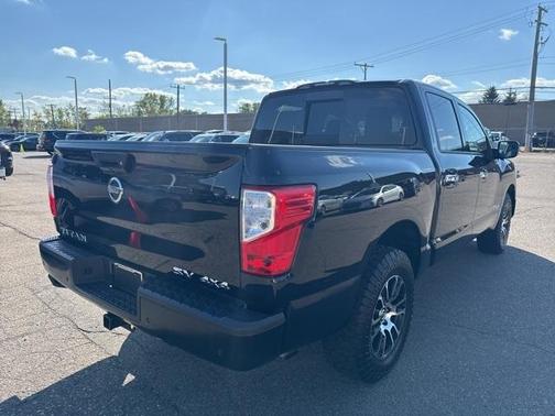 2021 Nissan Titan SV
