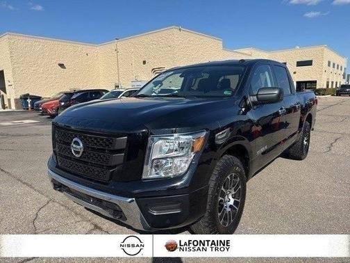 2021 Nissan Titan SV