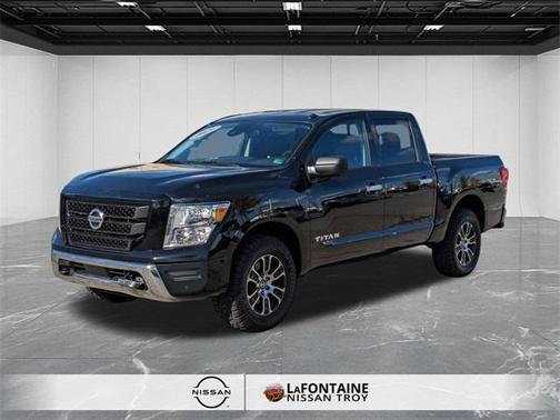 2021 Nissan Titan SV
