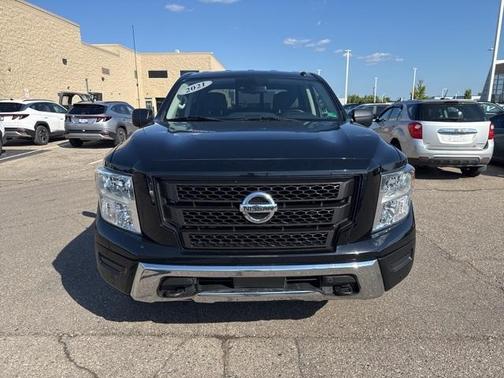 2021 Nissan Titan SV