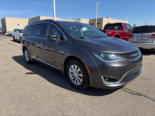 2018 Chrysler Pacifica Touring-L Plus