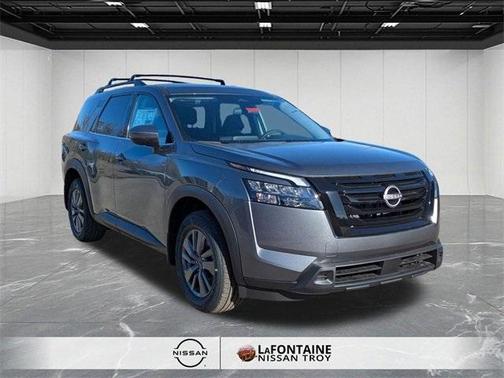 2025 Nissan Pathfinder SV