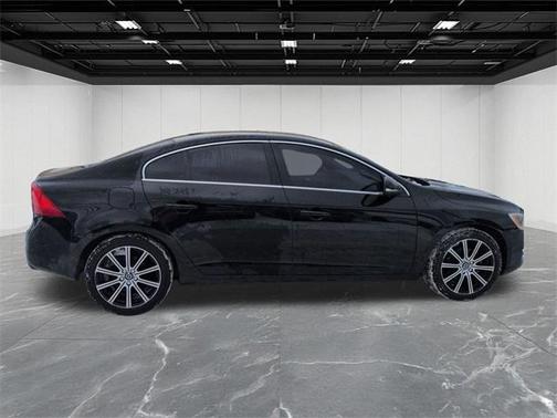 2018 Volvo S60 T5 Inscription Platinum