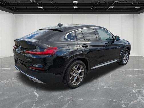 2021 BMW X4 xDrive30i
