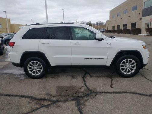 2021 Jeep Grand Cherokee Laredo E